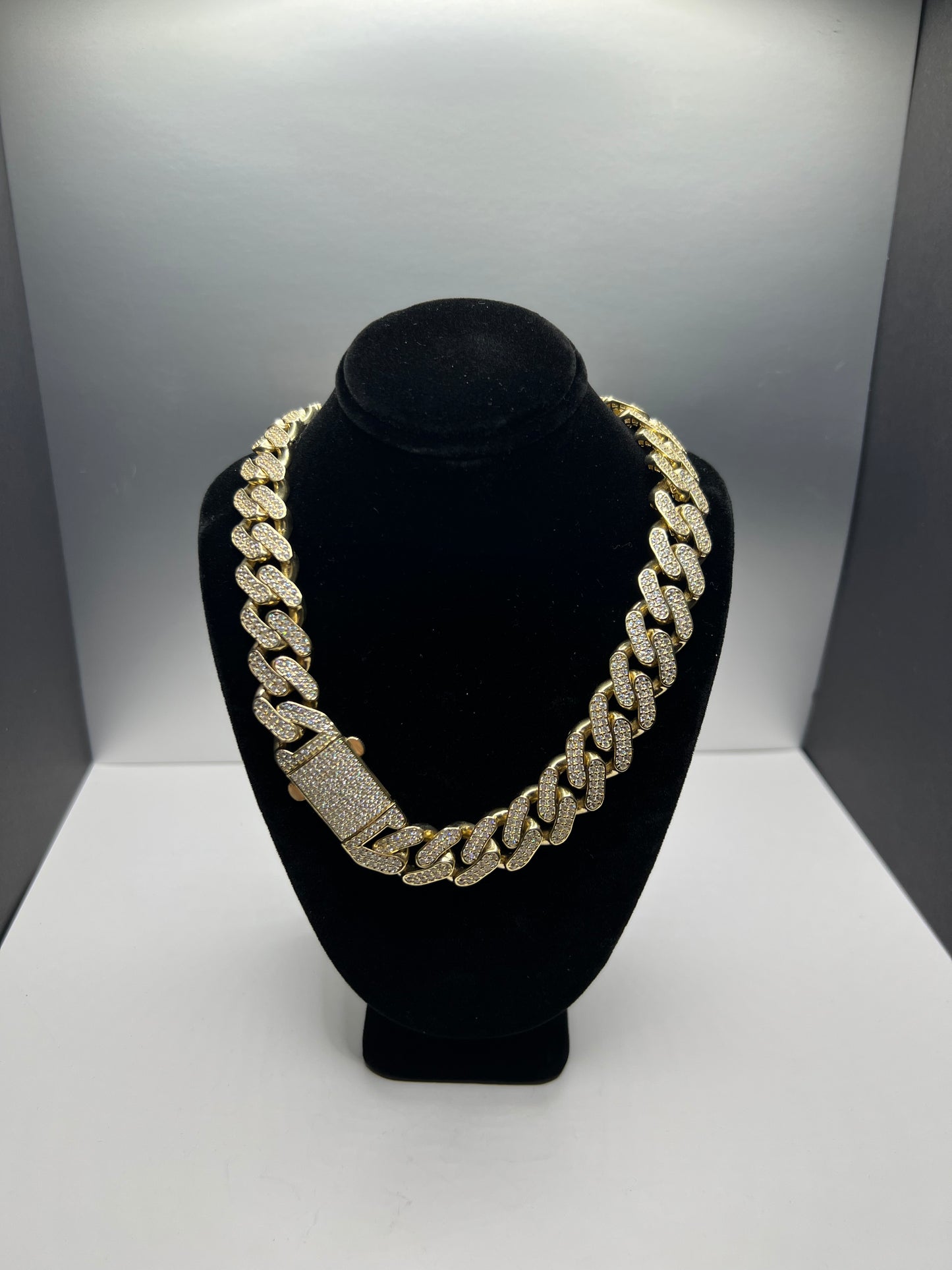 Men's Iced Out Cuban Link Chain