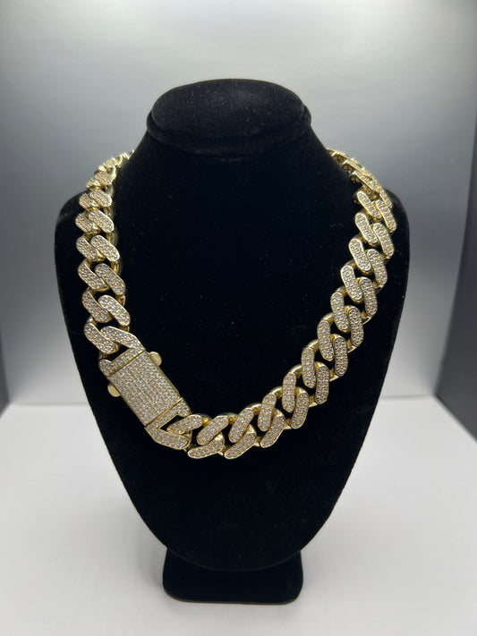 Men's Iced Out Cuban Link Chain