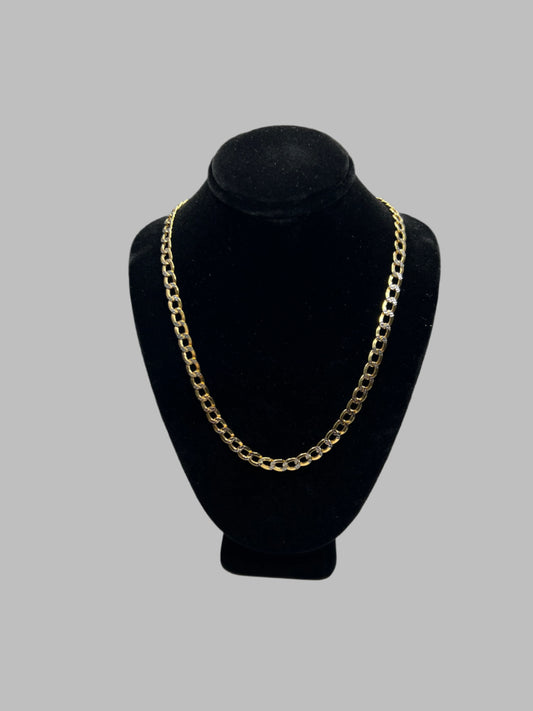 Cuban Chain cut with a stunning two-tone pave design.