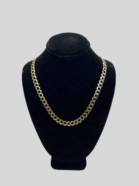 Cuban Chain cut with a stunning two-tone pave design.